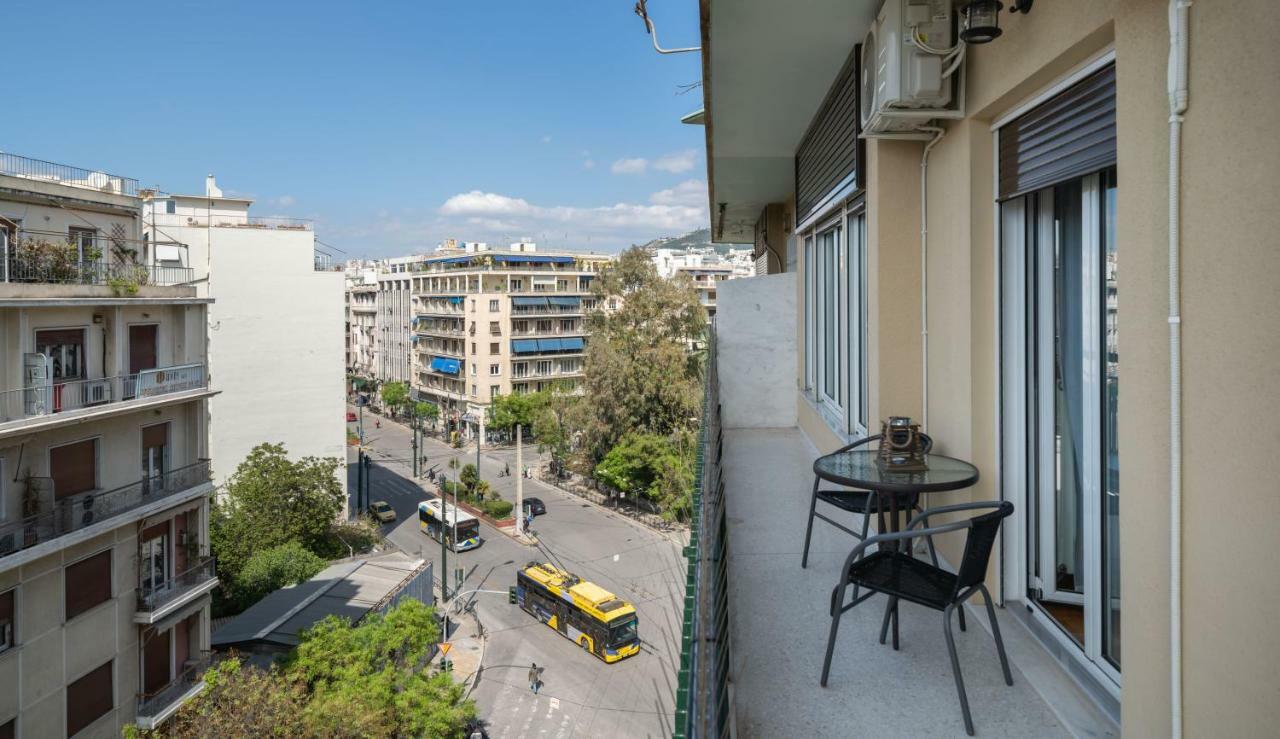 Modern & Stylish Apt At The Heart Of Athens Apartment Екстериор снимка